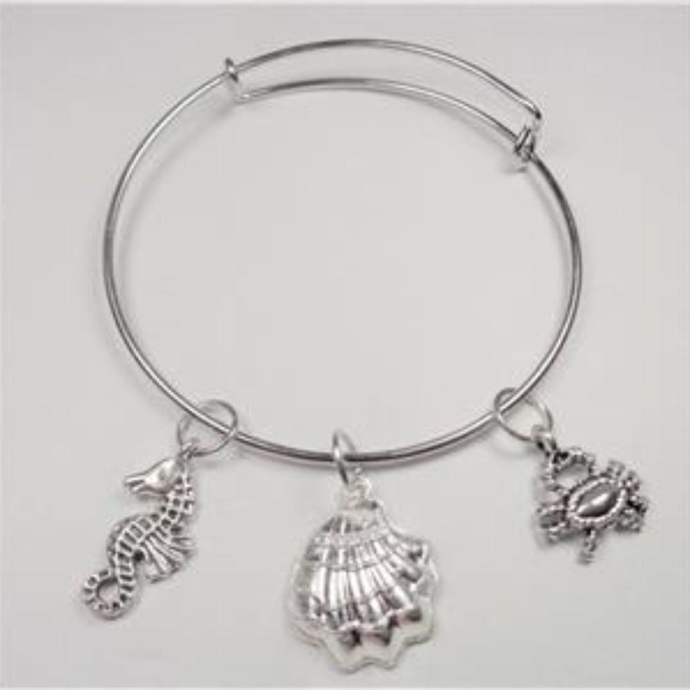 NAUTICAL CRAB SEA HORSE BEACH SHELL CHARM BRACELET - Picture 4 of 5